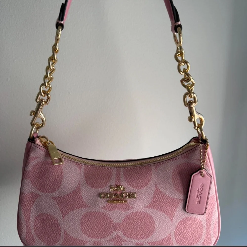 Coach bag - Picture 2 of 3